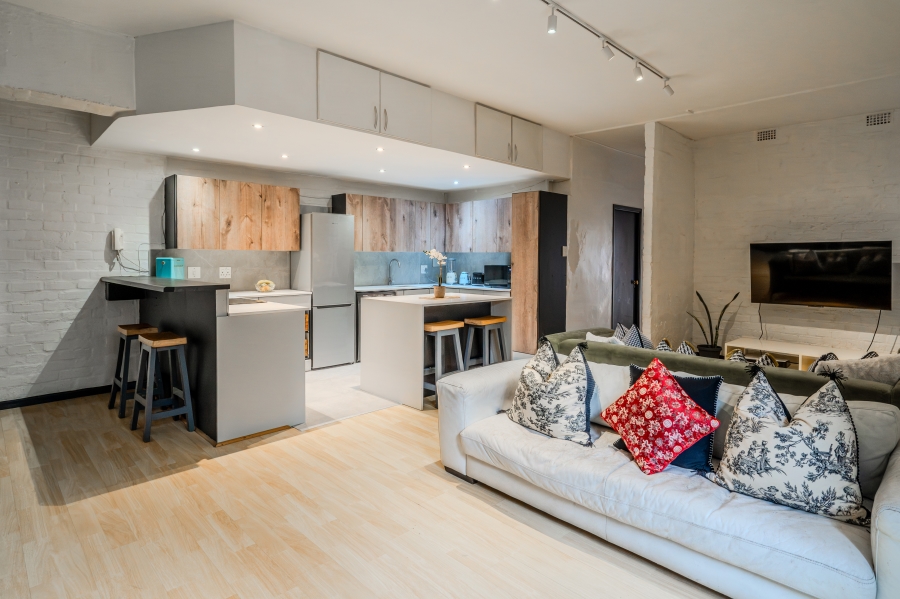 2 Bedroom Property for Sale in Gardens Western Cape